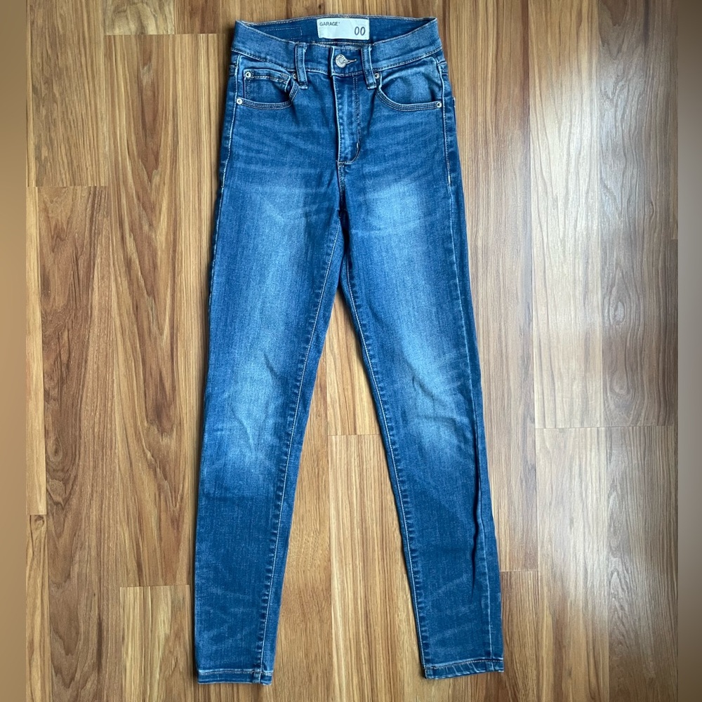 Garage High Rise Medium Wash Jeans 00